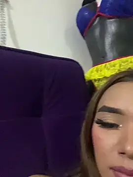 Snapshot of Nikol_Rang__ chatting on 03-11-25, 07:03 Nikol Rang online show from 03-11-25, 07:03