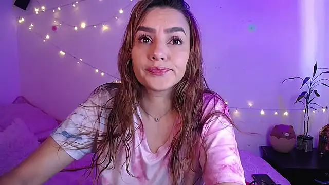 Snapshot of Lu_perez chatting on 11-07-25, 06:12 Lu perez online show from 11-07-25, 06:12