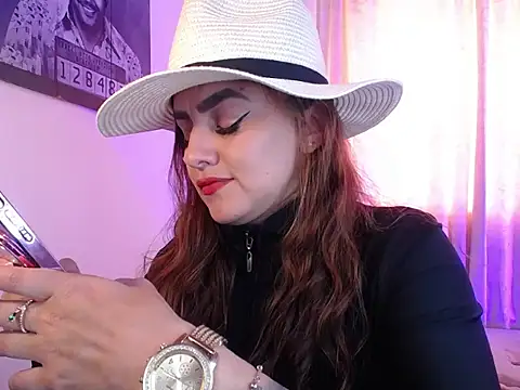 Snapshot of Lu_perez chatting on 02-04-26, 08:15 Lu perez online show from 02-04-26, 08:15