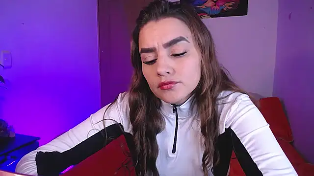 Snapshot of Lu_perez chatting on 12-02-25, 11:06 Lu perez online show from 12-02-25, 11:06