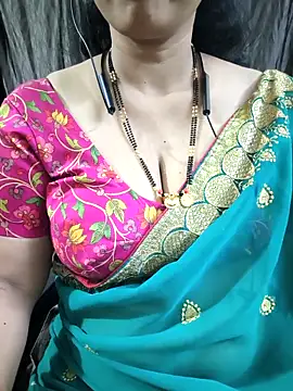 Snapshot of bhuvana555 chatting on 04-02-26, 05:41 bhuvana555 online show from 04-02-26, 05:41