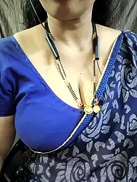 Snapshot of bhuvana555 chatting on 04-20-26, 05:25 bhuvana555 online show from 04-20-26, 05:25