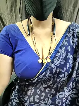 Snapshot of bhuvana555 chatting on 03-08-26, 05:49 bhuvana555 online show from 03-08-26, 05:49