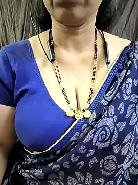 Snapshot of bhuvana555 chatting on 04-09-26, 04:57 bhuvana555 online show from 04-09-26, 04:57