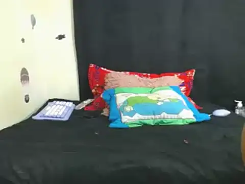 Snapshot of katty_ebonny chatting on 02-22-25, 02:50 katty ebonny online show from 02-22-25, 02:50