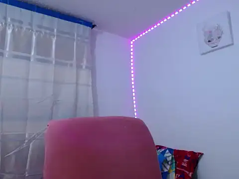 Snapshot of katty_ebonny chatting on 10-02-25, 03:54 katty ebonny online show from 10-02-25, 03:54