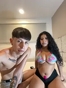 G Poseidon y Cloe online show from 12-21-24, 12:09