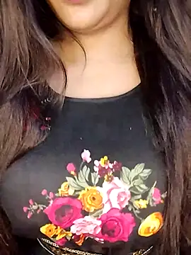 Snapshot of Sreya213 chatting on 02-24-26, 06:31 Sreya213 online show from 02-24-26, 06:31