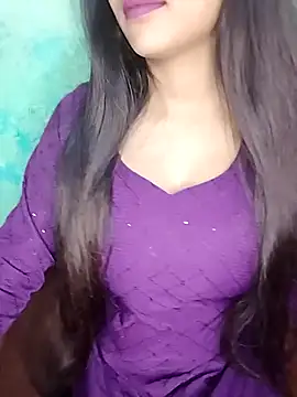 Sreya213 online show from 10-18-25, 03:41