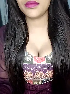 Snapshot of Sreya213 chatting on 11-27-25, 08:59 Sreya213 online show from 11-27-25, 08:59