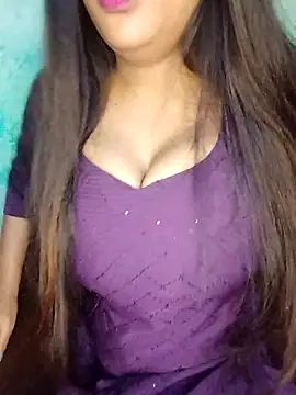 Snapshot of Sreya213 chatting on 11-09-25, 04:27 Sreya213 online show from 11-09-25, 04:27