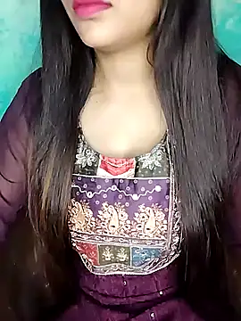 Snapshot of Sreya213 chatting on 10-29-25, 03:49 Sreya213 online show from 10-29-25, 03:49