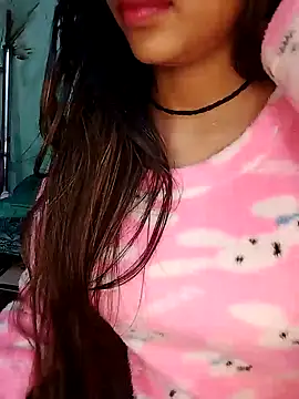 Sreya213 online show from 01-11-25, 06:44