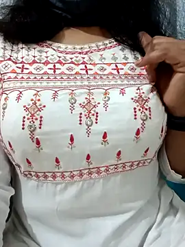 Snapshot of Rina777o chatting on 09-25-25, 04:13 Rina777o online show from 09-25-25, 04:13