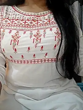 Snapshot of Rina777o chatting on 05-20-26, 05:10 Rina777o online show from 05-20-26, 05:10