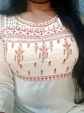 Snapshot of Rina777o chatting on 10-29-25, 04:28 Rina777o online show from 10-29-25, 04:28