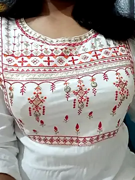 Snapshot of Rina777o chatting on 10-11-25, 03:35 Rina777o online show from 10-11-25, 03:35