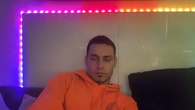 hot shot 13 online show from 11-17-25, 05:17