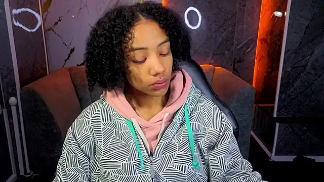 Violeth b online show from 11-17-25, 12:42