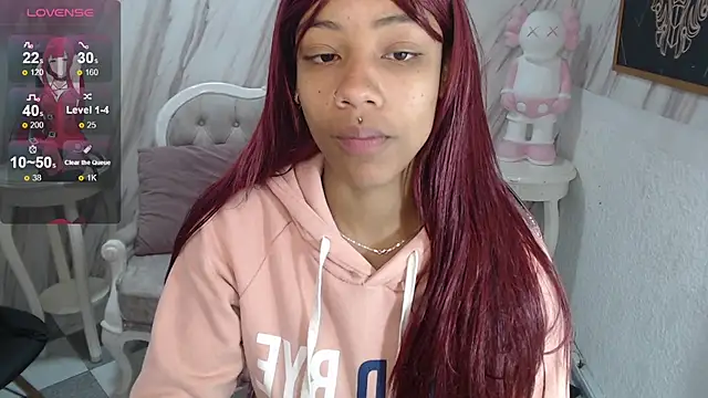 Snapshot of Violeth_b chatting on 03-12-25, 12:47 Violeth b online show from 03-12-25, 12:47