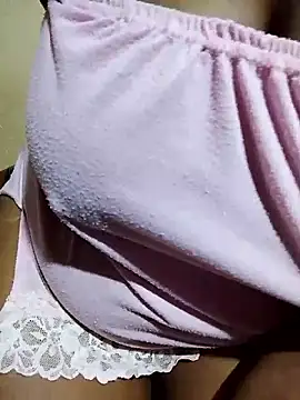 Snapshot of Diwya69 chatting on 02-28-26, 08:30 Diwya69 online show from 02-28-26, 08:30