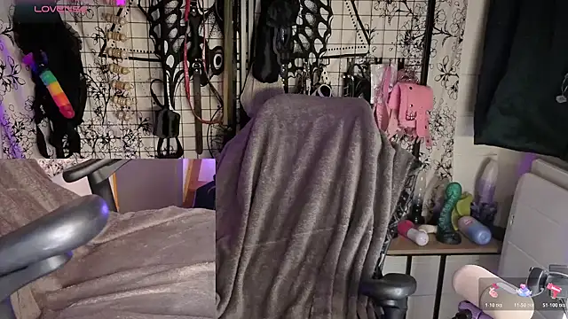 Snapshot of LisandreLaVenale chatting on 05-20-26, 10:18 LisandreLaVenale online show from 05-20-26, 10:18