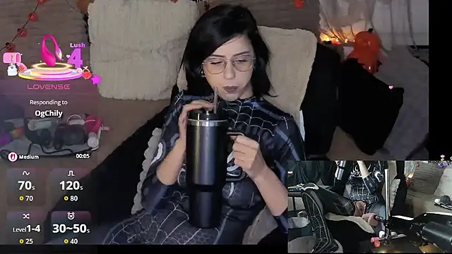 LisandreLaVenale online show from 10-22-25, 10:30