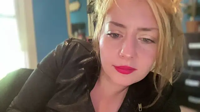 SkarlettRose96 online show from 10-02-25, 03:37