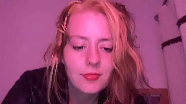 SkarlettRose96 online show from 09-28-25, 11:39