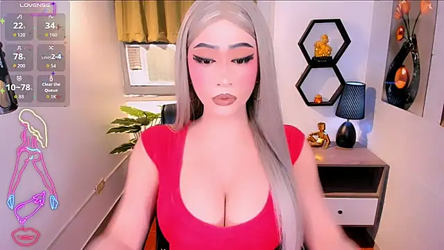 Snapshot of TwittyGirL9inch_exotic chatting on 05-31-26, 01:44 TwittyGirL9inch exotic online show from 05-31-26, 01:44