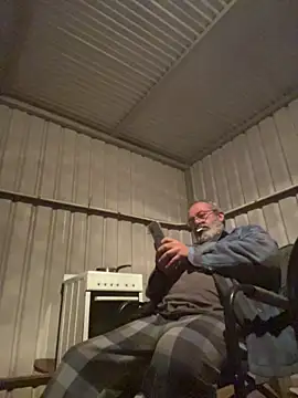 Snapshot of ausbod chatting on 05-19-26, 04:58 ausbod online show from 05-19-26, 04:58