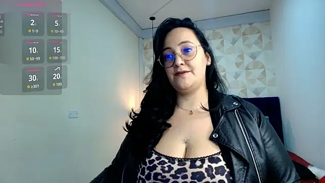 Snapshot of veronicabbw chatting on 09-27-25, 12:00 veronicabbw online show from 09-27-25, 12:00