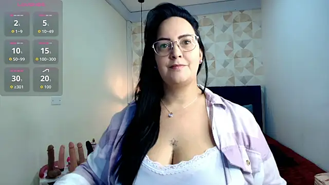 Snapshot of veronicabbw chatting on 10-03-25, 12:06 veronicabbw online show from 10-03-25, 12:06