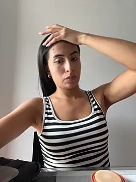 IssabellaLopez online show from 11-18-25, 04:32