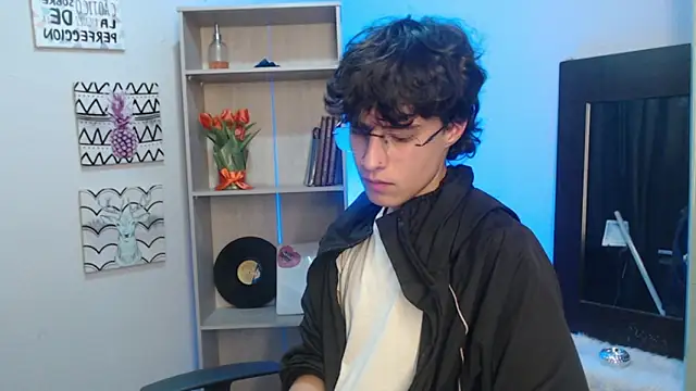 Jeam hot online show from 01-21-25, 09:46