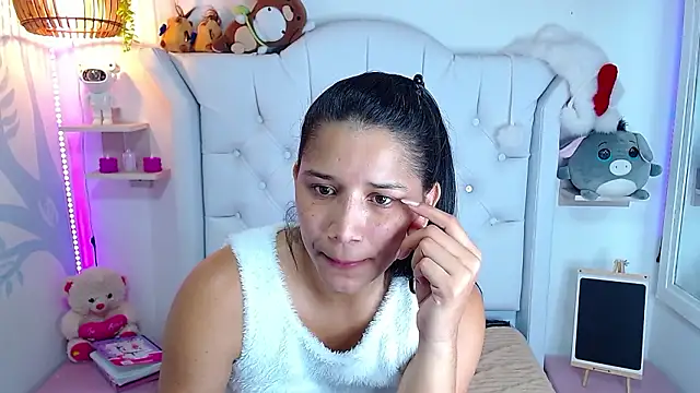 Alison Wiley online show from 03-11-26, 06:46