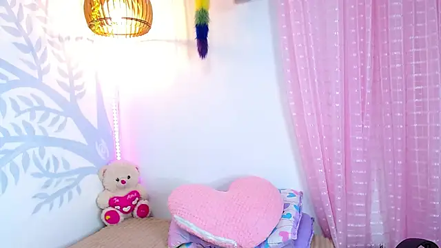 Alison Wiley online show from 04-14-26, 06:29