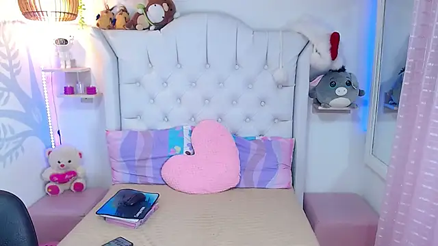 Alison Wiley online show from 02-26-26, 04:01