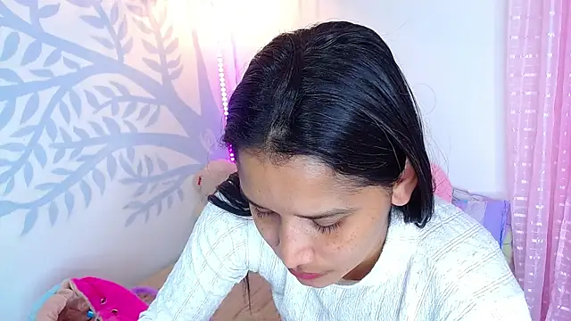 Alison Wiley online show from 04-07-26, 04:47