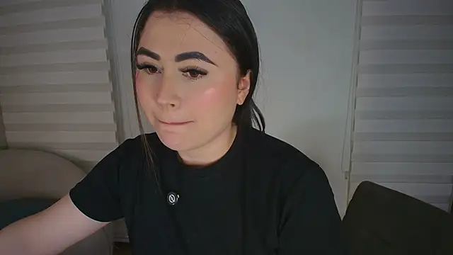 venusleroy  online show from 03-11-26, 11:32