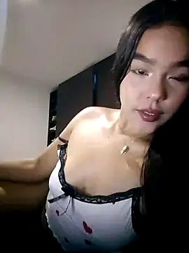 SweetFortuner online show from 11-19-25, 04:23