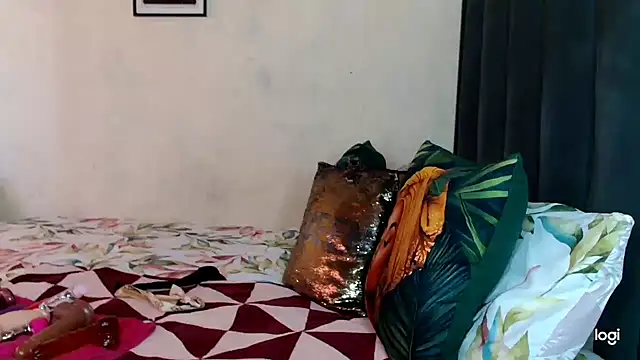 Snapshot of quenliyasa chatting on 02-26-26, 10:04 quenliyasa online show from 02-26-26, 10:04