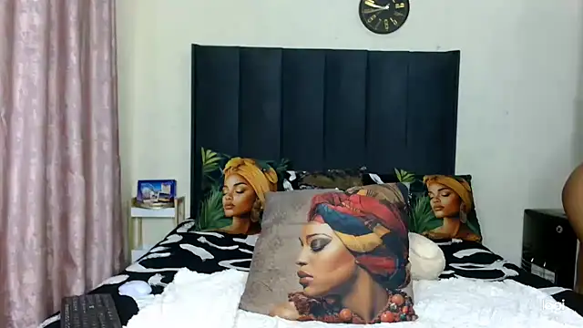 Snapshot of quenliyasa chatting on 02-08-26, 10:29 quenliyasa online show from 02-08-26, 10:29