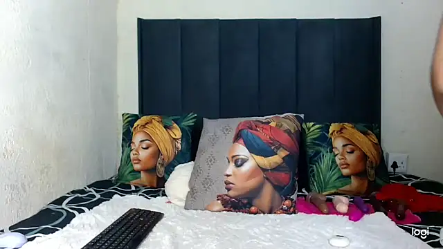 quenliyasa online show from 03-26-26, 07:45