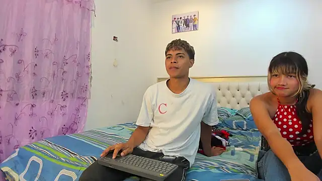 dafnezahiraa  online show from 03-05-25, 04:56