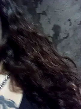 lucylovles online show from 02-12-25, 05:58