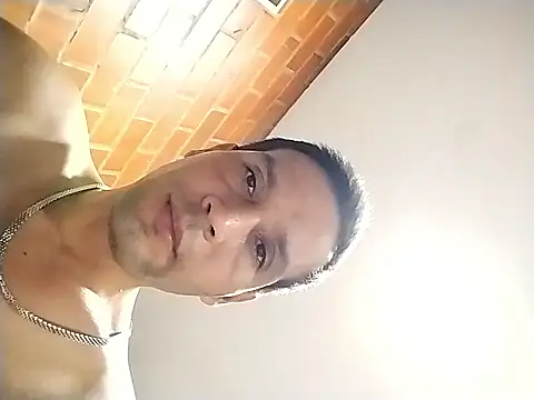 Snapshot of esteban2810m chatting on 03-08-26, 02:04 esteban2810m online show from 03-08-26, 02:04