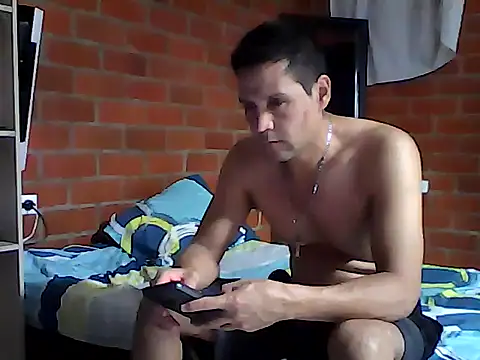 Snapshot of esteban2810m chatting on 03-05-26, 01:35 esteban2810m online show from 03-05-26, 01:35