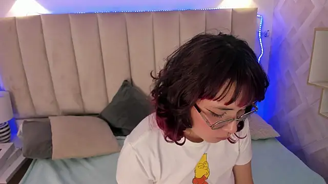 Haru Bonny online show from 12-19-25, 08:22