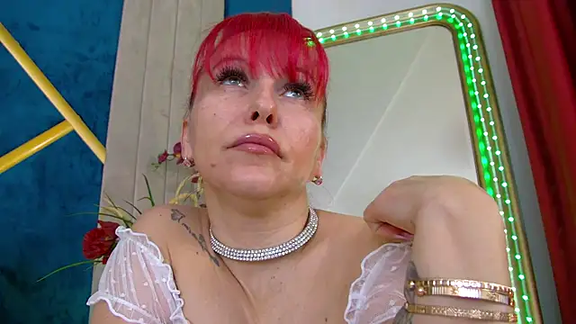 Foxxxy MILF online show from 02-24-26, 05:30